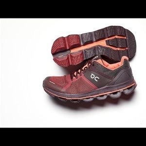 Women’s On Cloudace